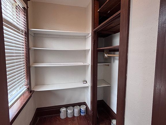 4th image of 2610 Allen Ave