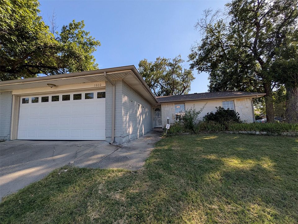 1st image of 1800 Fernwood Cir