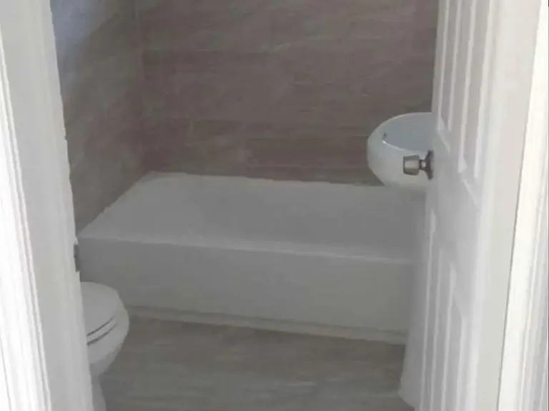 307 N Franklin St — Photo 5