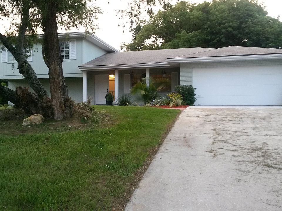 1st image of 122 Overlook Dr SE