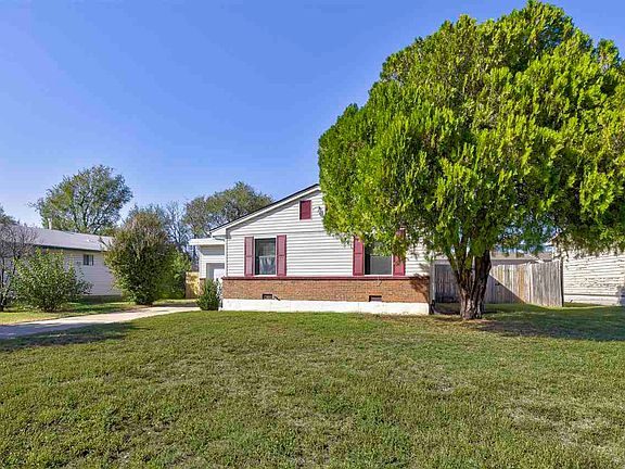 4th image of 2306 NW 38th Pl