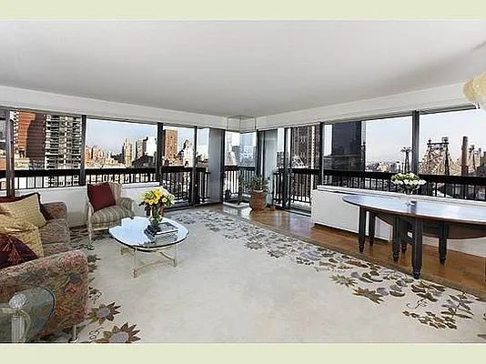 Sold by Stribling | media 19