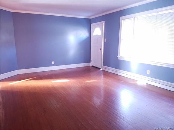 3rd image of 339 Nursery Ln