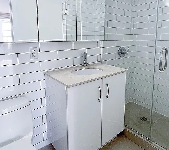 195 E 4th St #2 — Photo 4