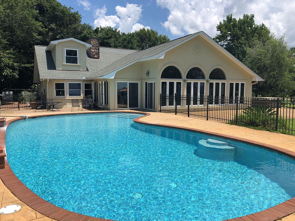 1st image of 1401 Seacliffe Dr