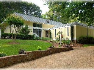 12028 Young Manor Dr, Midlothian, VA 23113