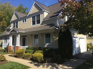 53 Thornbrooke Dr, Shrewsbury, NJ 07702