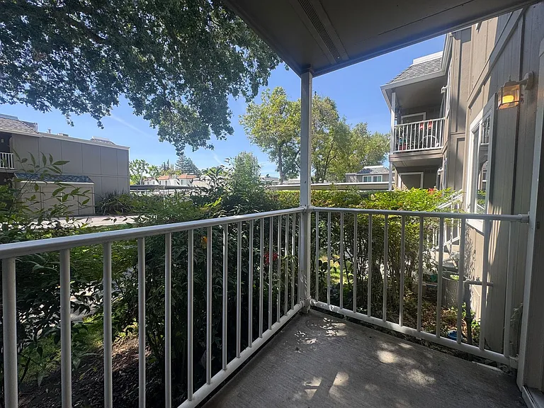 1566 Sunnyvale Ave #9 — Photo 31