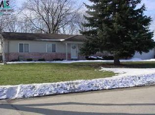 467 Paragon Dr, Troy, MI 48098