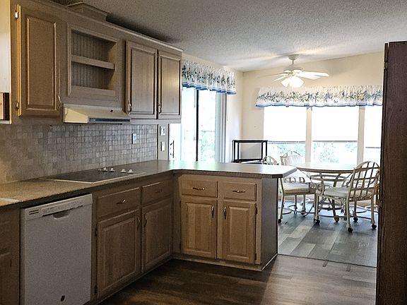 2nd image of 853 Water Ridge Dr #208
