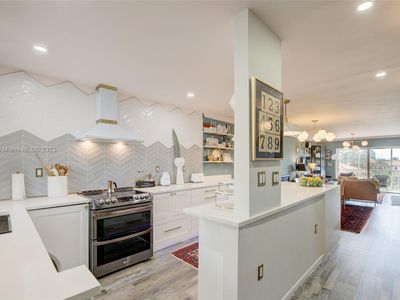 1332 Bayview Dr APT 402, Fort Lauderdale, FL, 33304