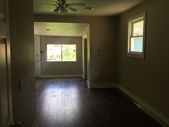 5th image of 513 W Lee Ave