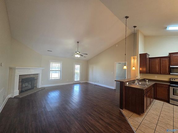 5th image of 844 River Landing Blvd SW