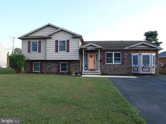 4th image of 17325 Diane Dr