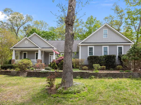 425 Panners Pl, Sanford, NC 27330