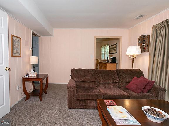 5th image of 603 Paxson Ave