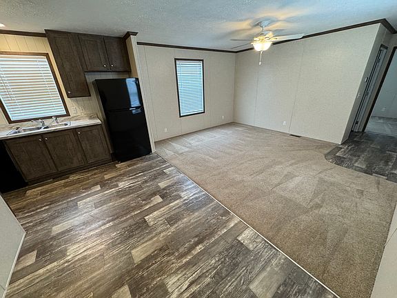 2nd image of 123 Elm Ave #123