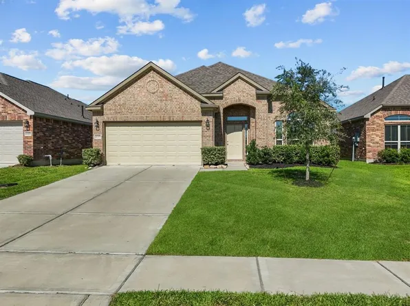 4305 E Bayou Maison Circle, Dickinson, TX 77539