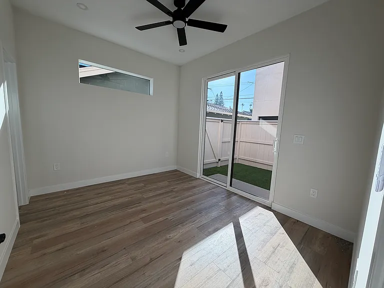 247 Elder Ave #1 — Photo 11