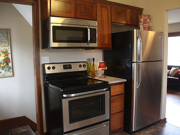 2nd image of 11880 Kumquat St NW