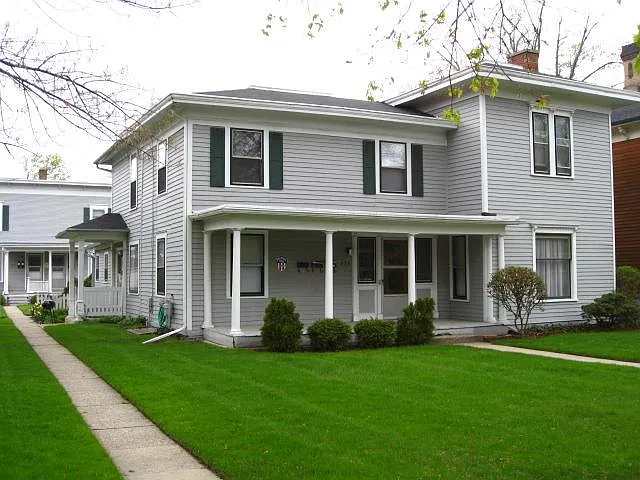 223 Prospect Ave NE