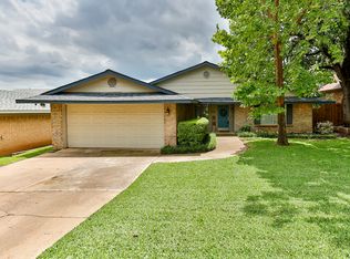 2812 Meandering Way, Bedford, TX 76021