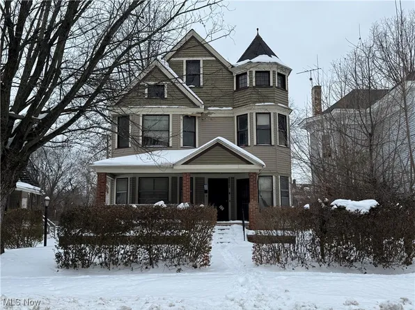 2206 E 93rd St, Cleveland, OH 44106