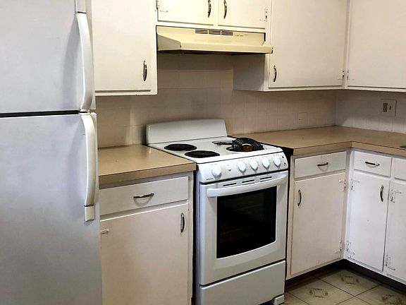 2nd image of 24 Kenalcon Dr