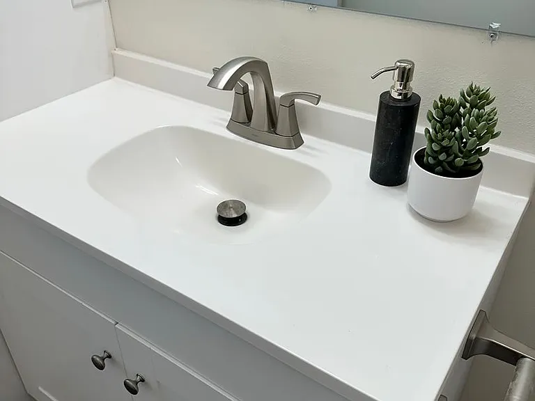 2526 S Sheridan Ave #B — Photo 15