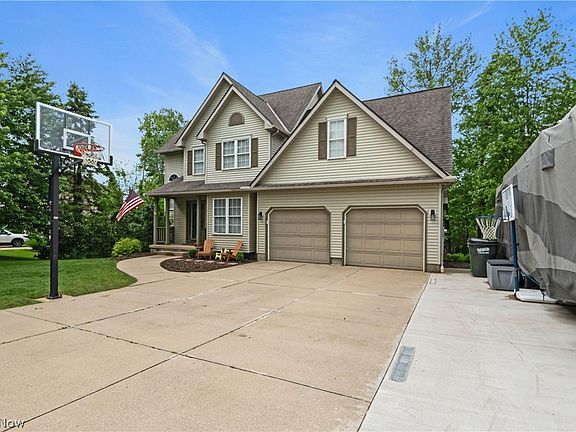 4th image of 2024 Deer Meadow Blvd