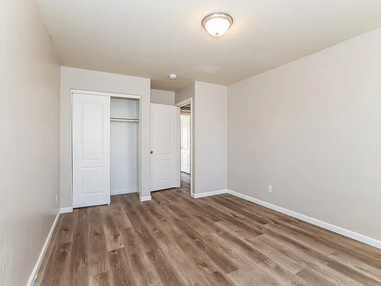 1662 W Campbell Ave — Photo 12