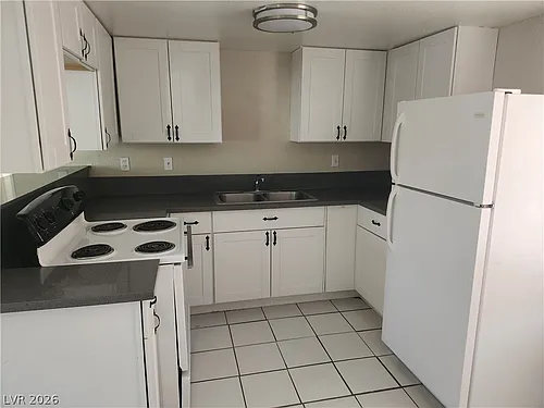 4737 Thunderbolt Ave #1 Photo 1