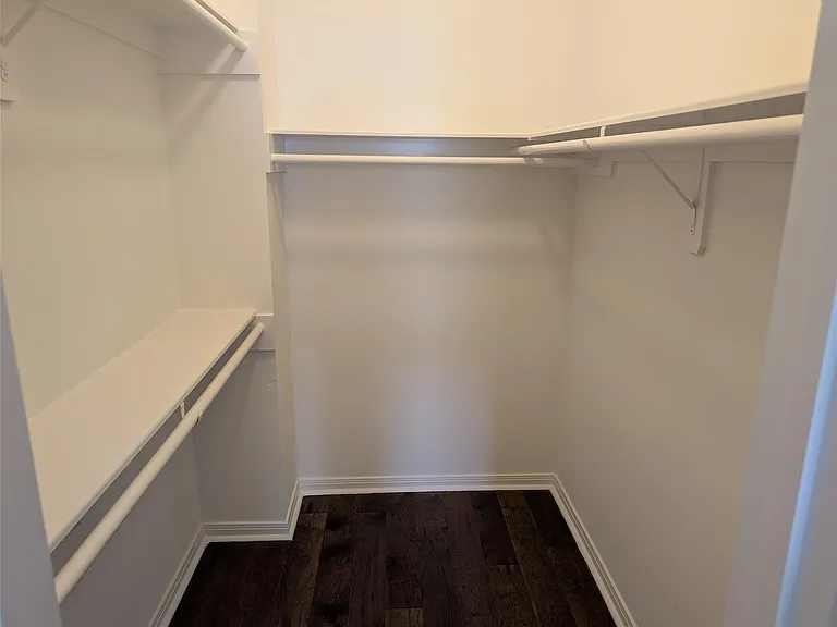 1405 Rosalie St — Photo 14