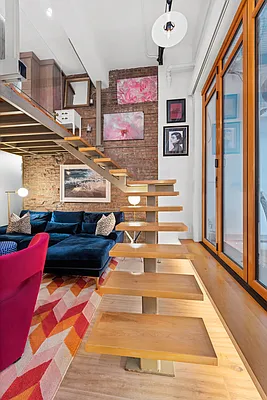 Sold by Compass | media 18