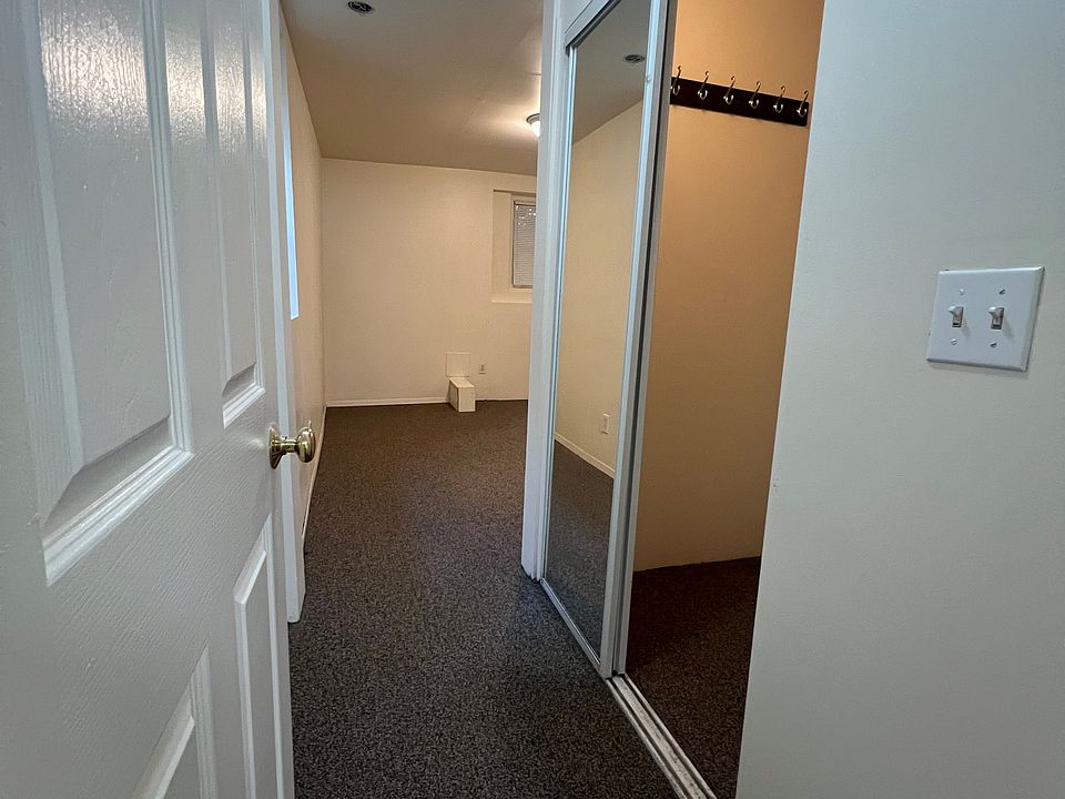 1st image of 5031 11th Ave NE APT B