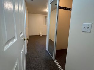5031 11th Ave NE APT B, Seattle, WA 98105