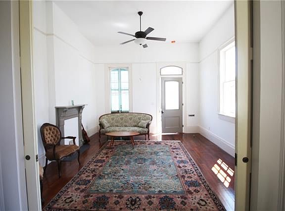 3rd image of 1419 Kerlerec St