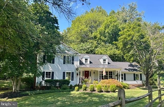 1st image of 210 Falcon Ridge Rd