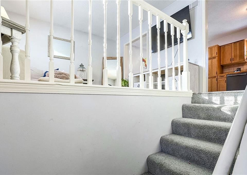 504 W King St, Spring Hill, KS 66083 | Zillow