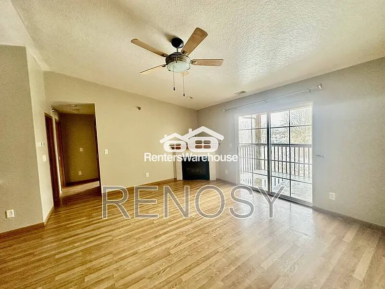 5924 Sutton Pl #10 — Photo 5