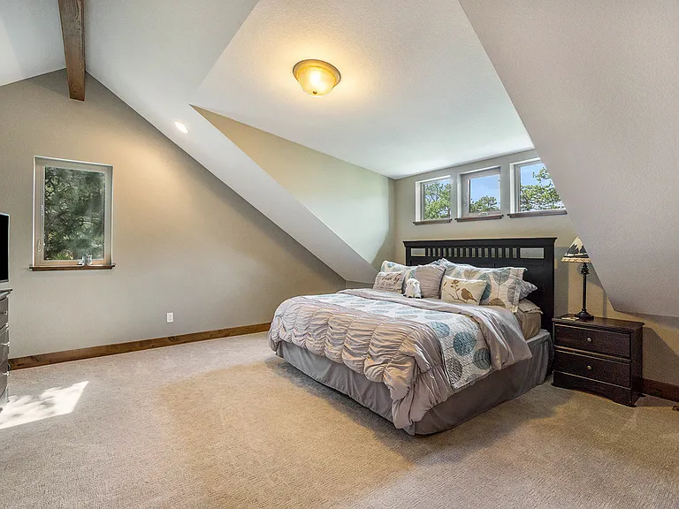 1355 Broadview Rd — Photo 18