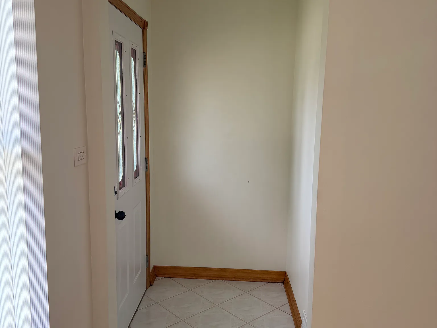 4 bed, 1104 sqft, $3,000 — Photo 2