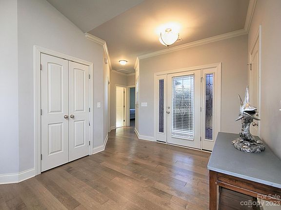 5th image of 148 Greythorn Dr