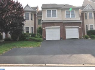 706 Manchester Dr, Maple Glen, PA 19002