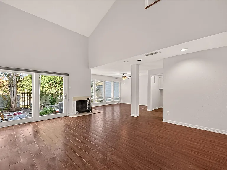 7655 S Braeswood Blvd #47 — Photo 8