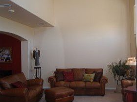 4th image of 2423 Montcalm Dr