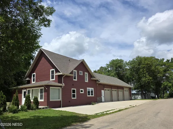 318 5th St S, Bristol, SD 57219
