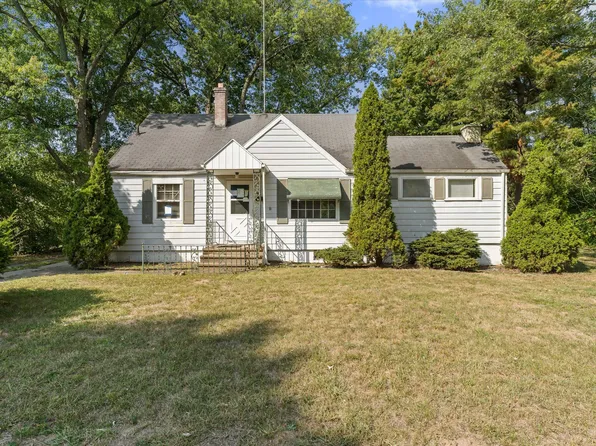 1615 Maple St, Niles, MI 49120