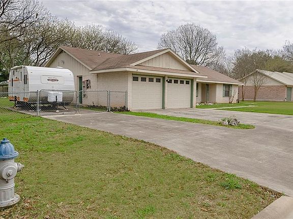 2nd image of 1218 Clearwater Dr