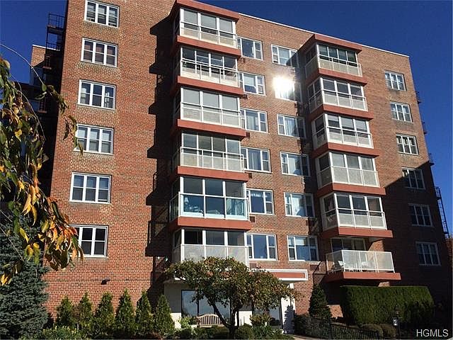 1st image of 2 Salisbury Pl #4B
